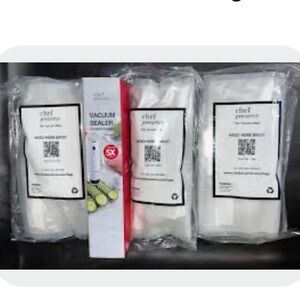 New Chef Preserve Vacuum Sealer with 30 sealed medium bags